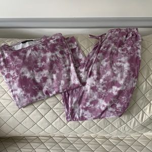 Romantic hut purple tie dye lounge set in Medium.